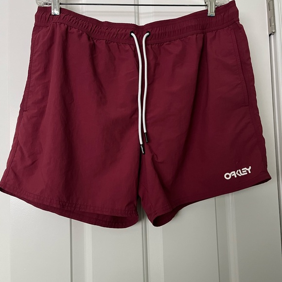 Oakley Red Mens Standard All Day Beach Shorts Size XL - Picture 3 of 13